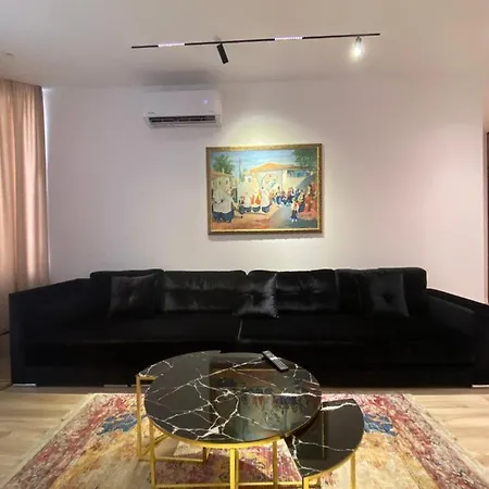 Exquisite By Broci Apartment
