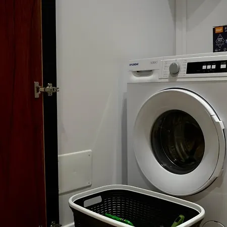 B&B Apartments شقة